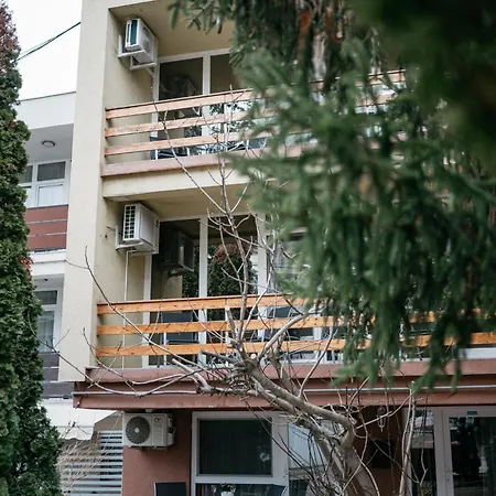 Tavaszhaz Balatonfured